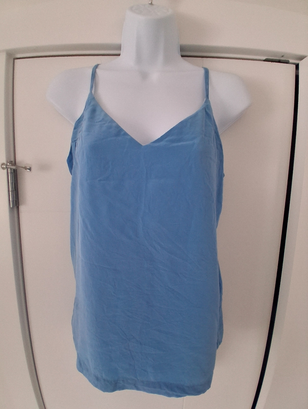 Judith & Charles/ 100% Silk/ Light Blue Spaghetti Strap Cami Top/ Size US 8 - Picture 3 of 11
